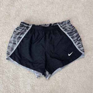 Women’s Nike Dri-Fit Shorts Sz M